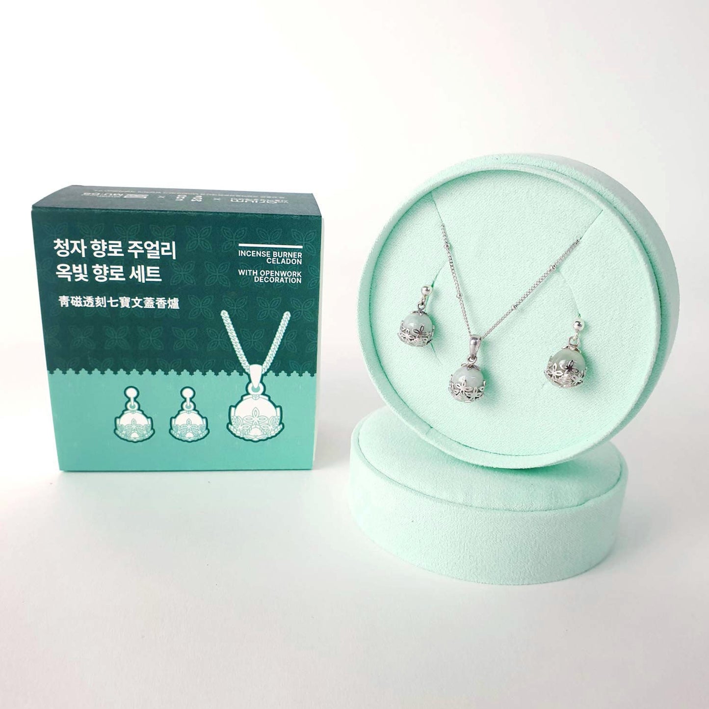 Hyangro Celadon Jewellery Set – Necklace & Earrings (2 options)