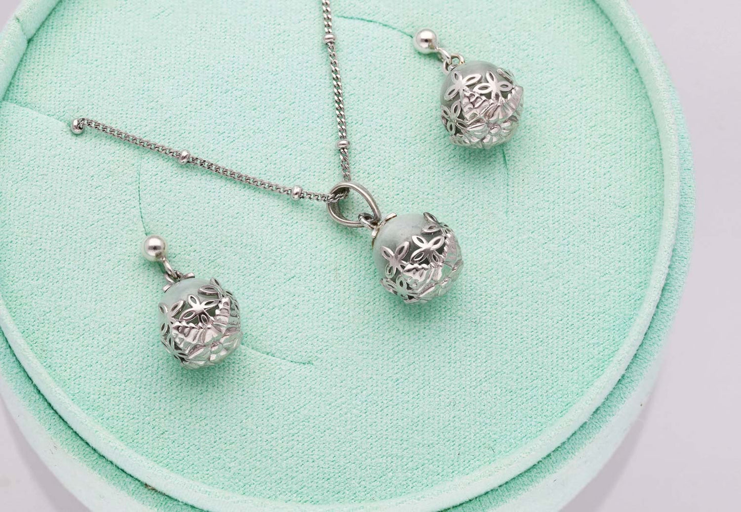Hyangro Celadon Jewellery Set – Necklace & Earrings (2 options)