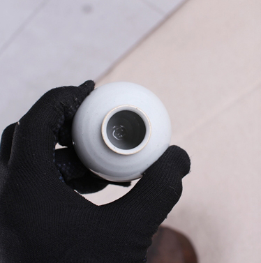 Miniature Joseon White Porcelain Moon Jar Vase (Ø5.5 × H5cm)