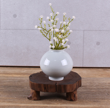 Miniature Joseon White Porcelain Moon Jar Vase – Medium (Ø8.5 × H8.5cm)