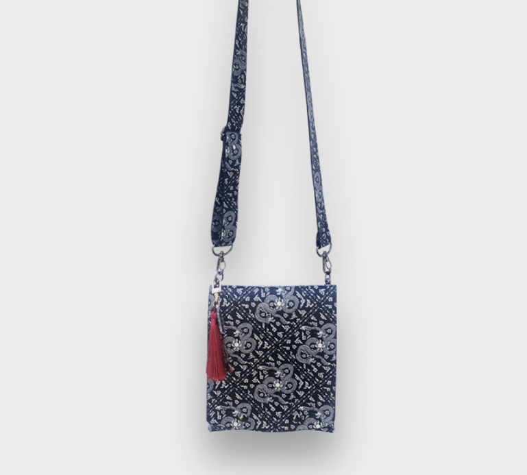 Bi-ryong Seungundo Mini Crossbody bag
