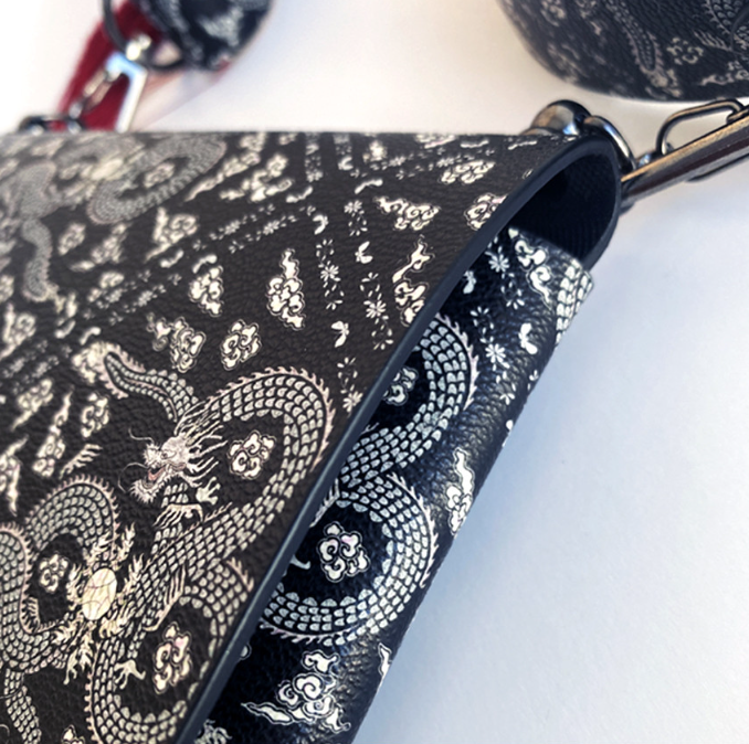 Bi-ryong Seungundo Mini Crossbody bag