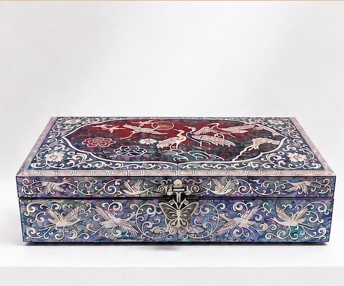 Slim lavender mother-of-pearl jewellery box with twin crane medallion – PEUM
