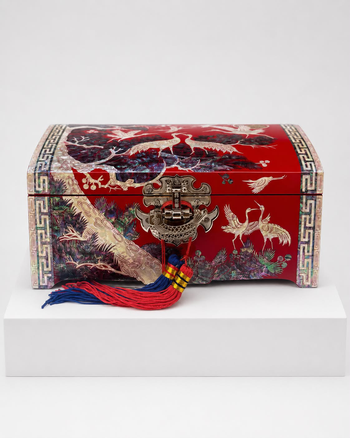 Songhak two-tier jewellery box in red najeon lacquer with crane and pine inlay – PEUM