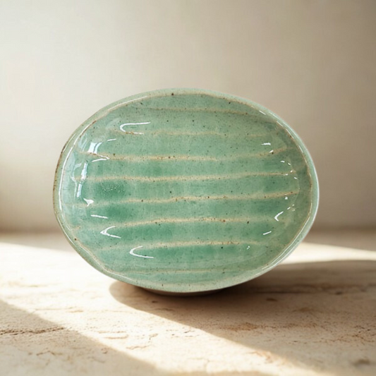 Cheong-a Leaf Plate – 16cm