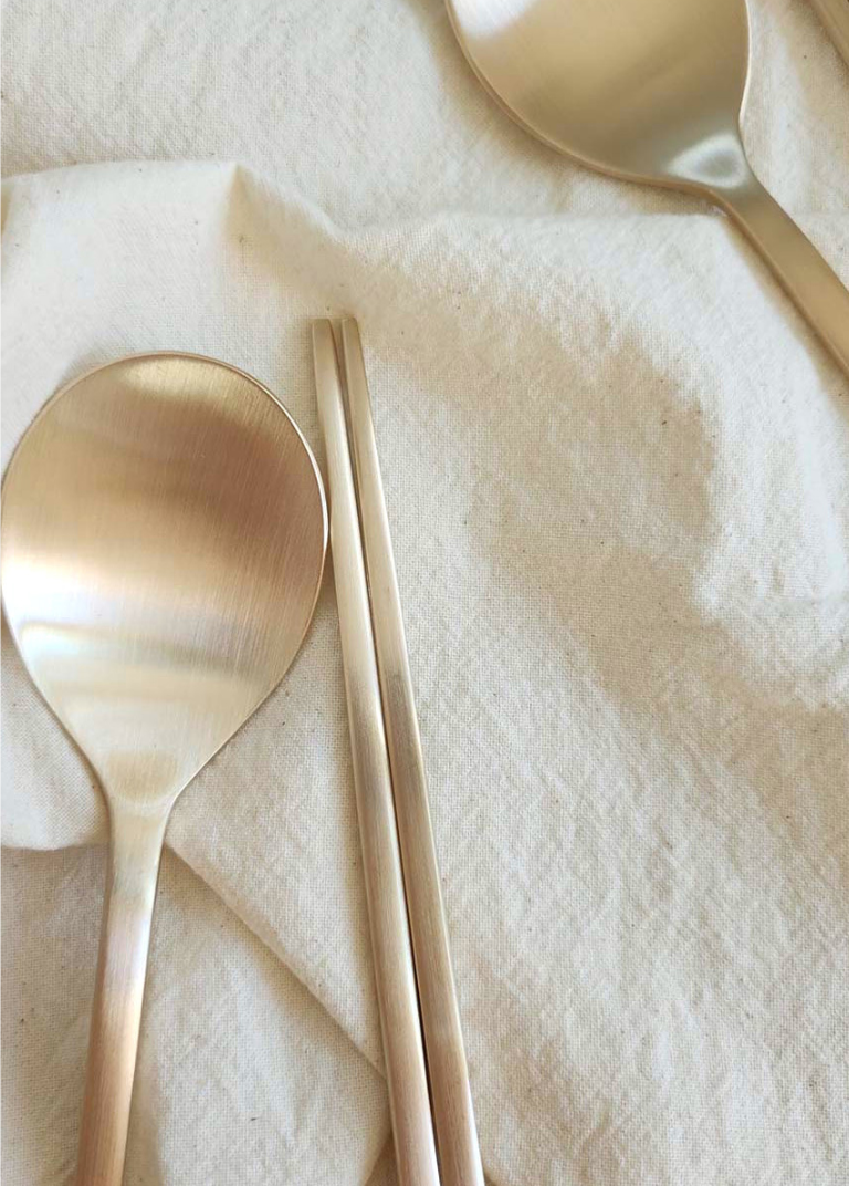 [Free Engraving] Notban (놋반) Courtly Bangjja Yugi Spoon and Chopstick Set (2-Person)