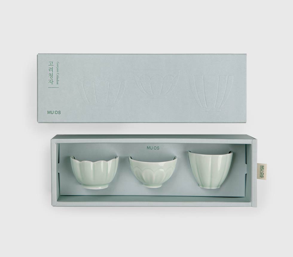 MU:DS x MUJAGI Celadon Cup Set – Three Cups Overhead View | PEUM Korean Houseware