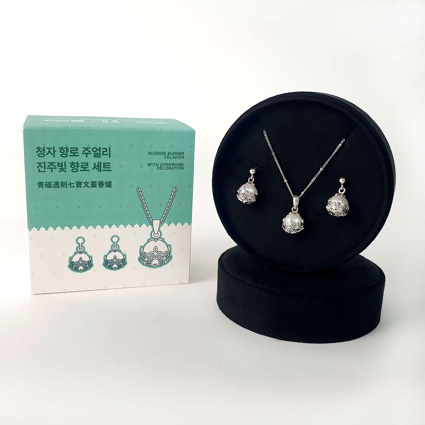 Hyangro Celadon Jewellery Set – Necklace & Earrings (2 options)