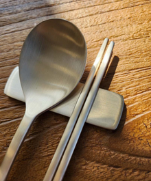 Notban Bangjja Yugi Square Chopstick Rest – Bronze Alloy Detail | PEUM Korean Houseware