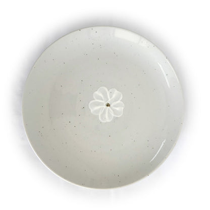 Gobaekja Chrysanthemum  -  Plate 27 cm