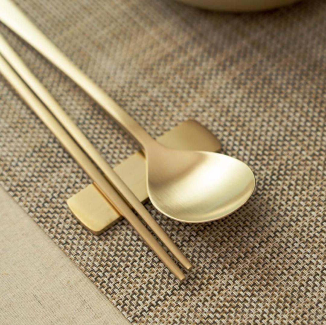 Notban Bangjja Yugi Square Chopstick Rest – Table Setting, Korean Dining | PEUM Korean Houseware