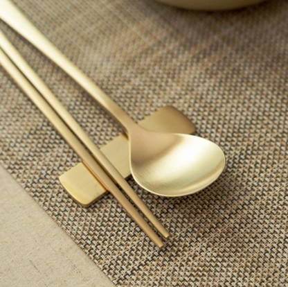 Notban Bangjja Yugi Square Chopstick Rest – Table Setting, Korean Dining | PEUM Korean Houseware