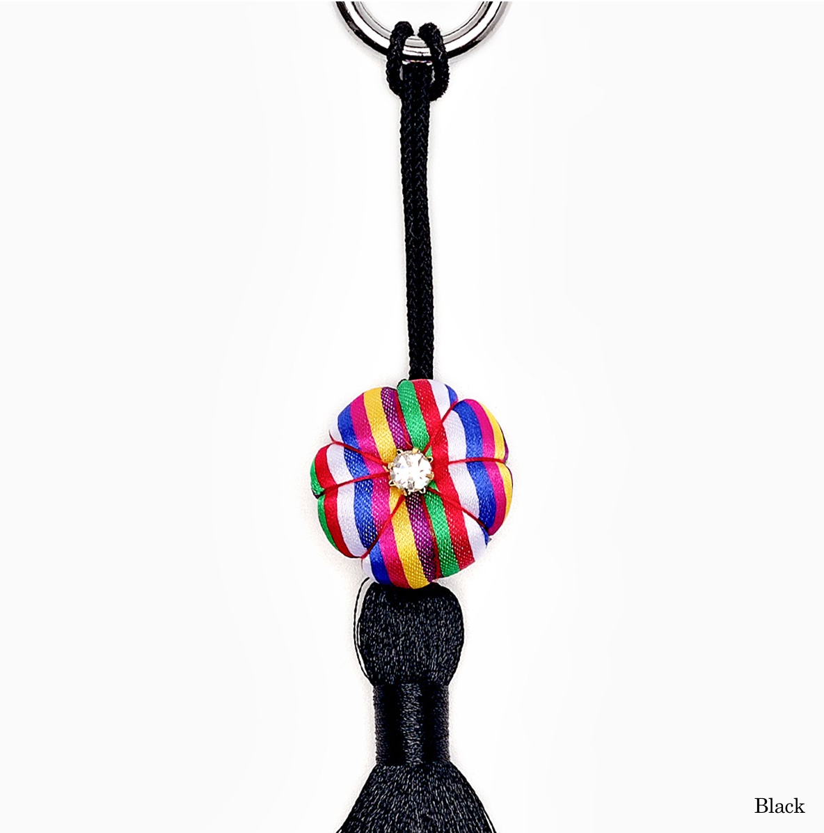 Saekdong Pumpkin Knot Norigae – Black & White Options | PEUM Korean Houseware