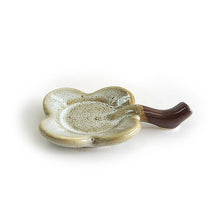 Cheonmok White Clover Chopstick Rest