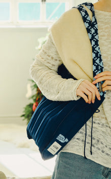 Turtle Ship Pleats Bag Medium – Navy Interior View | PEUM Korean Houseware