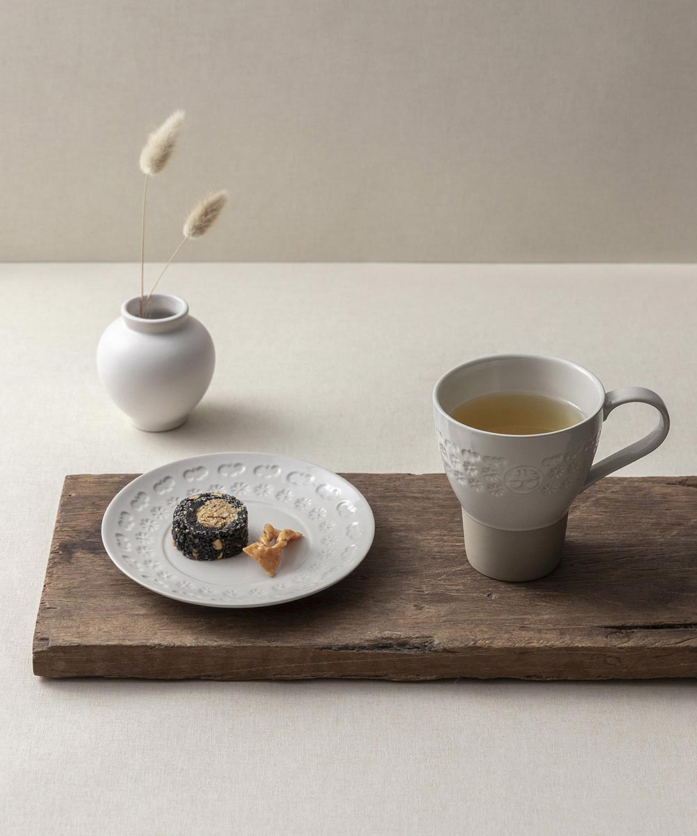 Buncheong "Gwang" Heritage Cup and Saucer Set