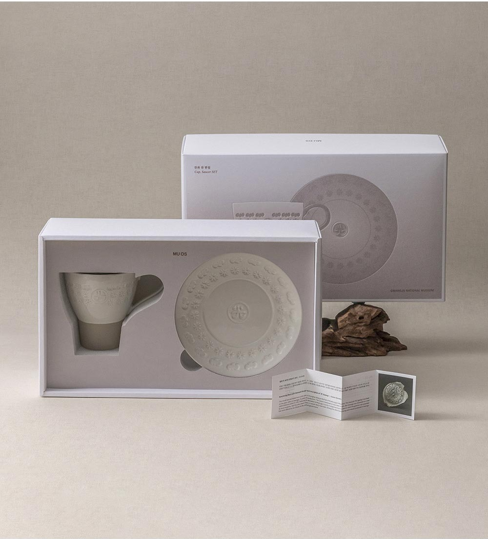 Buncheong "Gwang" Heritage Cup and Saucer Set