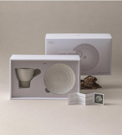 Buncheong "Gwang" Heritage Cup and Saucer Set